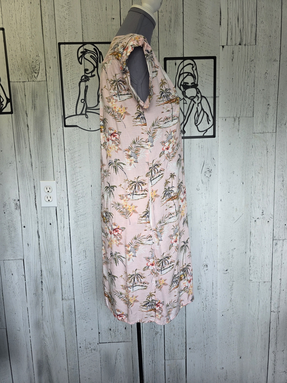 Tribal Femme Pink Tropical Palm Print Button Front Dress | Size Small | Pre-Love - Picture 4 of 14
